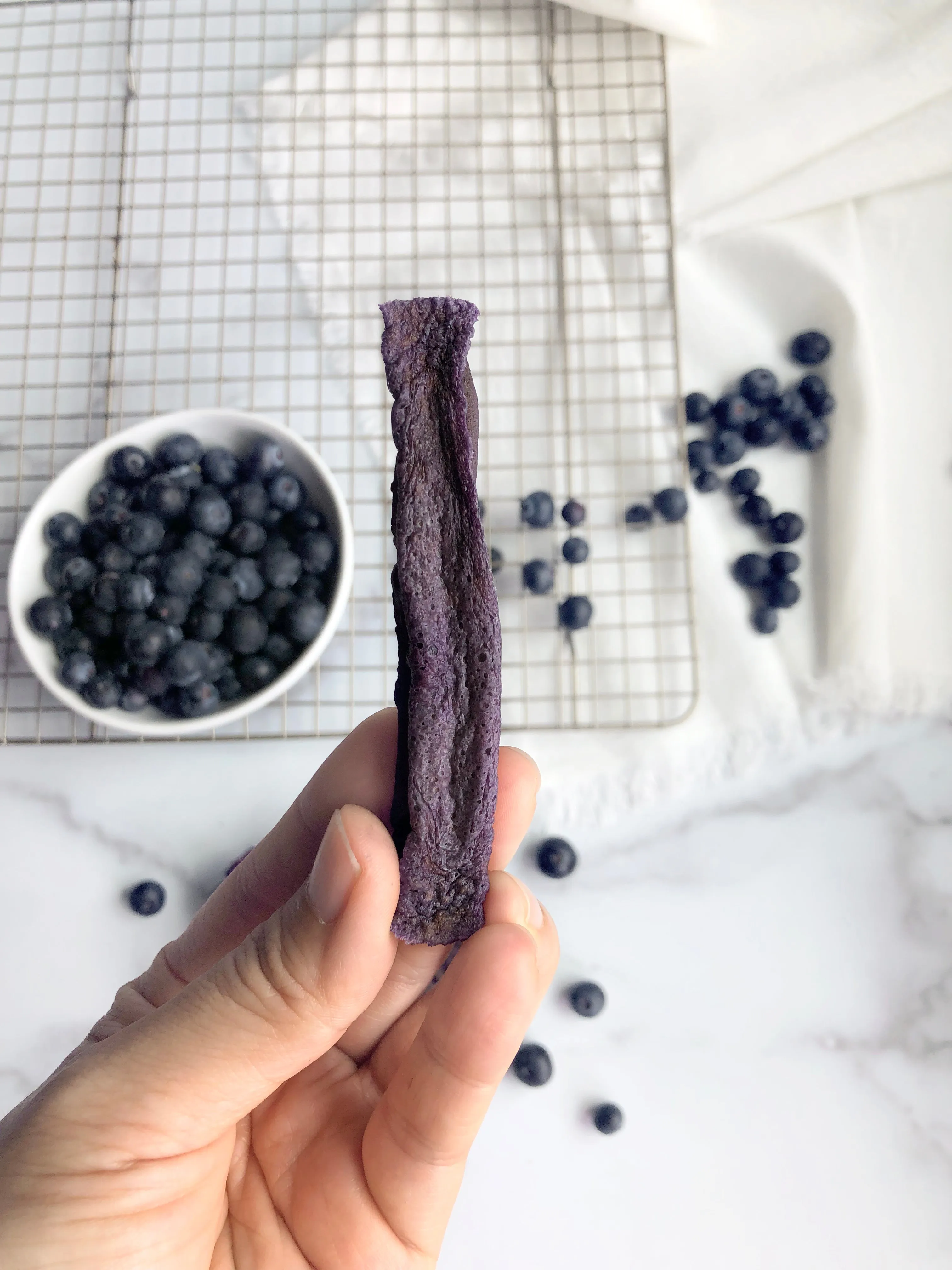 BLUEBERRY MILK CHEWS FOR DOGS
