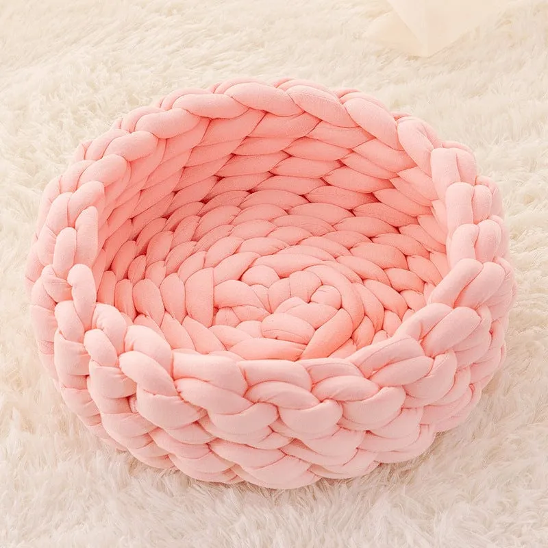 Super Soft Woven Cat Nest
