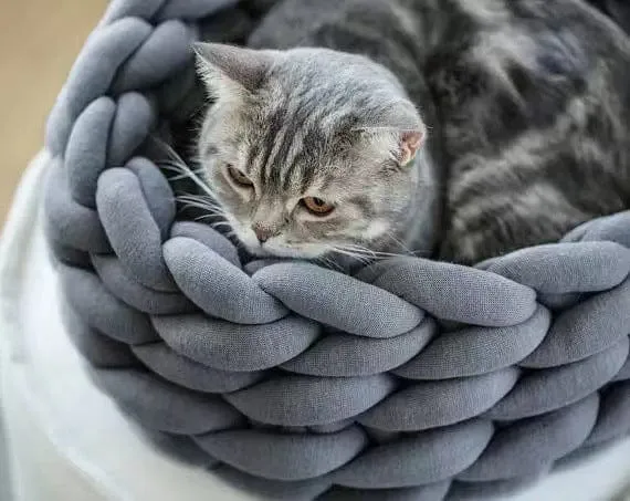 Super Soft Woven Cat Nest